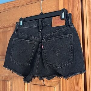 Levi Black Shorts!